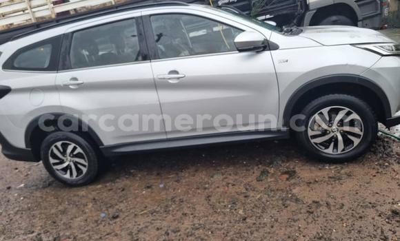 Acheter Occasion Voiture Toyota Rush Gris à Douala, Littoral Cameroon Acheter Occasion Voiture Toyota Rush Gris à Douala, Littoral Cameroon