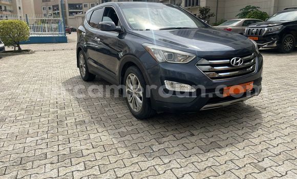 Sayi Na hannu Hyundai Santa Fe Azurfa Mota in Douala a Ƙasar Kamaru Sayi Na hannu Hyundai Santa Fe Azurfa Mota in Douala a Ƙasar Kamaru
