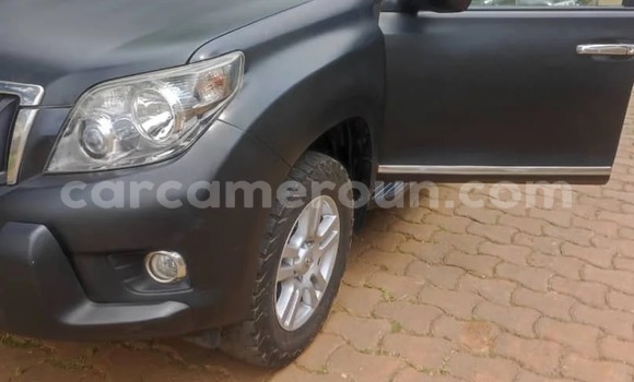 Sayi Na hannu Toyota Land Cruiser Prado Black Mota in Yaounde a Babban Kamaru Sayi Na hannu Toyota Land Cruiser Prado Black Mota in Yaounde a Babban Kamaru