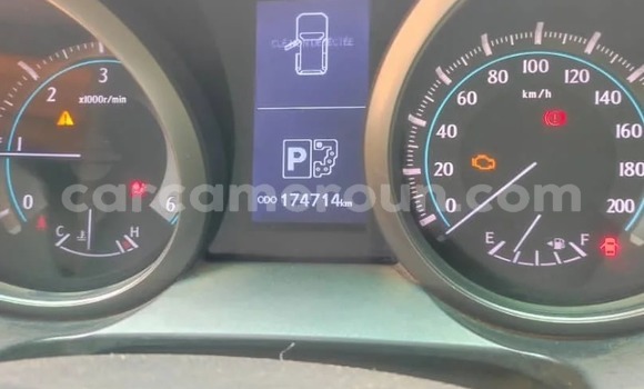 Sayi Na hannu Toyota Land Cruiser Prado Black Mota in Yaounde a Babban Kamaru Sayi Na hannu Toyota Land Cruiser Prado Black Mota in Yaounde a Babban Kamaru