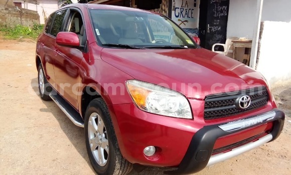 Sayi Na hannu Toyota RAV4 Red Mota in Yaounde a Babban Kamaru
