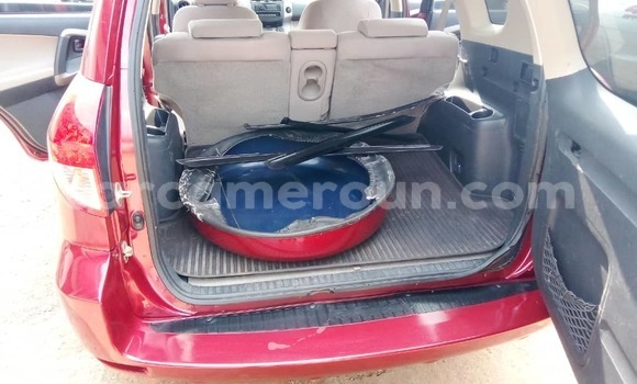 Acheter Occasion Voiture Toyota RAV4 Rouge à Yaoundé, Central Cameroon Acheter Occasion Voiture Toyota RAV4 Rouge à Yaoundé, Central Cameroon