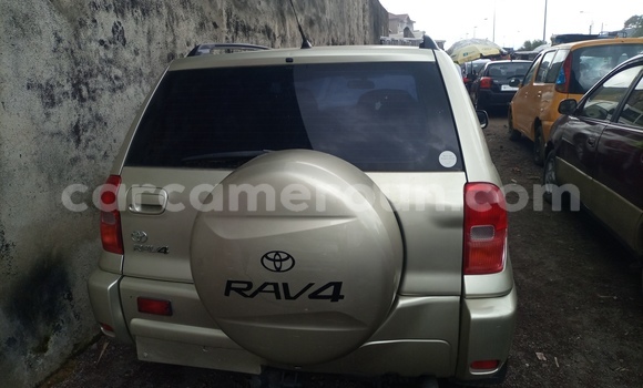 Sayi Imported Toyota RAV4 Sauran Mota in Douala a Ƙasar Kamaru Sayi Imported Toyota RAV4 Sauran Mota in Douala a Ƙasar Kamaru