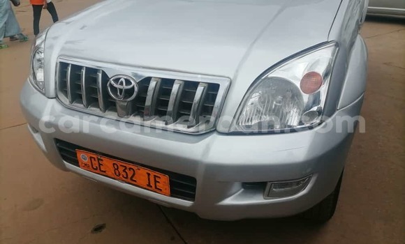 Sayi Na hannu Toyota Prado Azurfa Mota in Yaounde a Babban Kamaru Sayi Na hannu Toyota Prado Azurfa Mota in Yaounde a Babban Kamaru