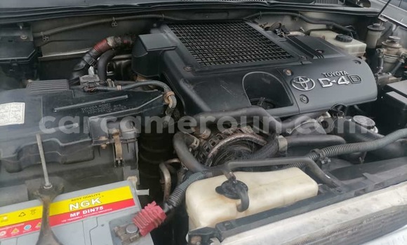 Sayi Na hannu Toyota Prado Azurfa Mota in Yaounde a Babban Kamaru Sayi Na hannu Toyota Prado Azurfa Mota in Yaounde a Babban Kamaru