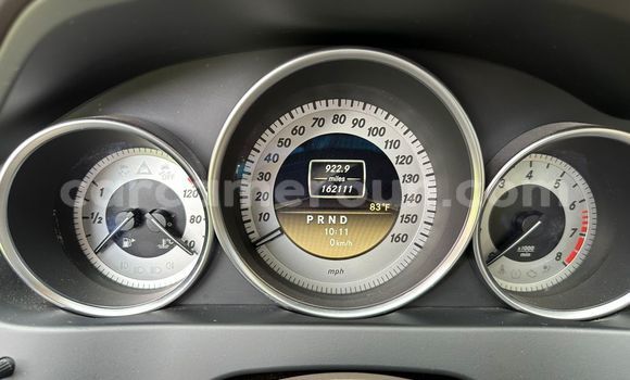 Sayi Na hannu Mercedes-Benz C250 coupe Black Mota in Yaounde a Babban Kamaru Sayi Na hannu Mercedes-Benz C250 coupe Black Mota in Yaounde a Babban Kamaru