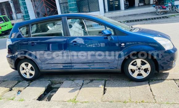 Acheter Import Voiture Toyota Corolla Verso Bleu à Douala, Littoral Cameroon