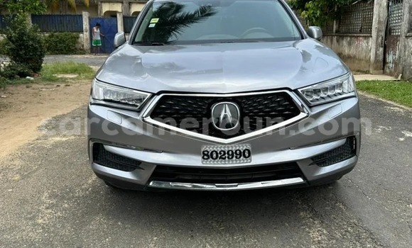 Sayi Na hannu Acura MDX Azurfa Mota in Yaounde a Babban Kamaru