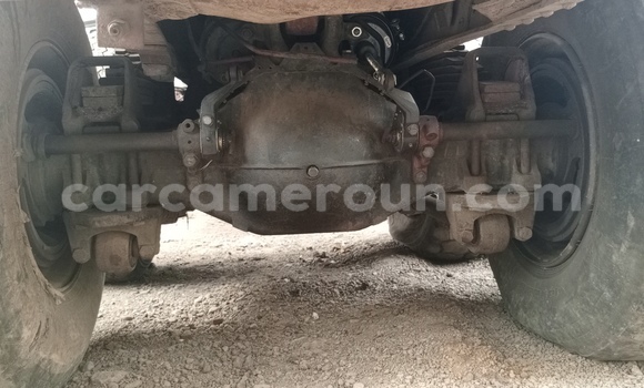 Buy Used Mercedes‒Benz Truck Green Truck in Tiko in Southwest Cameroon Buy Used Mercedes‒Benz Truck Green Truck in Tiko in Southwest Cameroon
