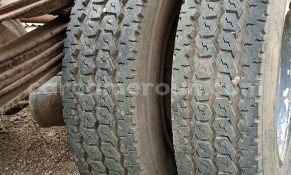 Buy Used Mercedes‒Benz Truck Brown Truck in limb in Southwest Cameroon Buy Used Mercedes‒Benz Truck Brown Truck in limb in Southwest Cameroon