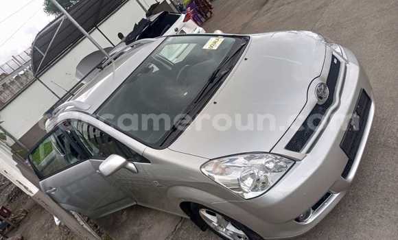 Acheter Import Voiture Toyota Corolla Verso Gris à Douala, Littoral Cameroon Acheter Import Voiture Toyota Corolla Verso Gris à Douala, Littoral Cameroon