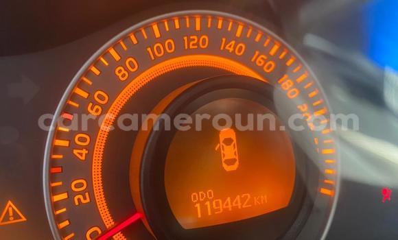 Sayi Na hannu Toyota Auris Blue Mota in Douala a Ƙasar Kamaru Sayi Na hannu Toyota Auris Blue Mota in Douala a Ƙasar Kamaru