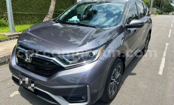 Sayi Imported Honda CR–V Azurfa Mota in Douala a Ƙasar Kamaru