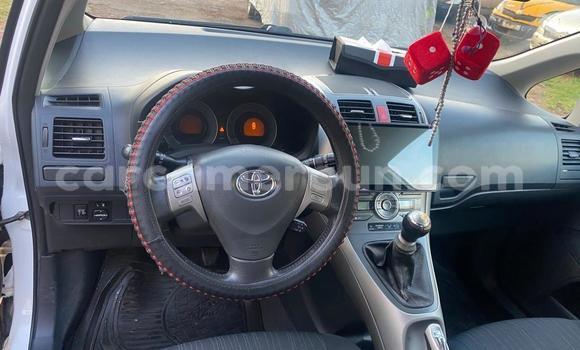 Buy Used Toyota Auris White Car in Yaounde in Central Cameroon Buy Used Toyota Auris White Car in Yaounde in Central Cameroon