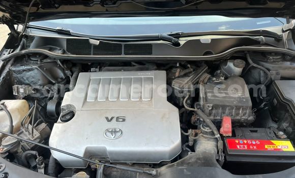 Sayi Na hannu Toyota Venza Black Mota in Yaounde a Babban Kamaru Sayi Na hannu Toyota Venza Black Mota in Yaounde a Babban Kamaru