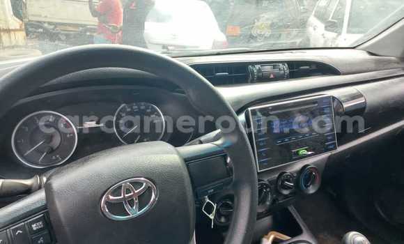 Acheter Occasion Voiture Toyota Hilux Blanc à Yaoundé, Central Cameroon Acheter Occasion Voiture Toyota Hilux Blanc à Yaoundé, Central Cameroon