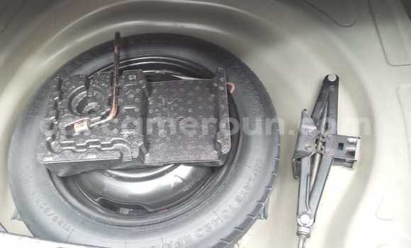 Sayi Na hannu Toyota Corolla Blue Mota in Yaounde a Babban Kamaru Sayi Na hannu Toyota Corolla Blue Mota in Yaounde a Babban Kamaru