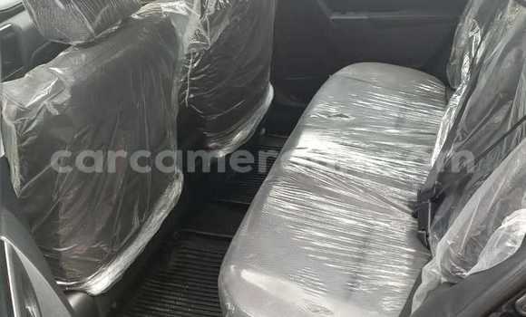 Sayi Na hannu Toyota Corolla Blue Mota in Yaounde a Babban Kamaru Sayi Na hannu Toyota Corolla Blue Mota in Yaounde a Babban Kamaru