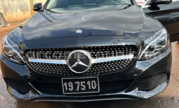 Sayi Na hannu Mercedes‒Benz C–Class Black Mota in Yaounde a Babban Kamaru Sayi Na hannu Mercedes‒Benz C–Class Black Mota in Yaounde a Babban Kamaru