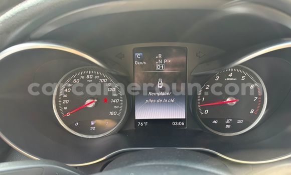 Sayi Na hannu Mercedes‒Benz C–Class Black Mota in Yaounde a Babban Kamaru Sayi Na hannu Mercedes‒Benz C–Class Black Mota in Yaounde a Babban Kamaru