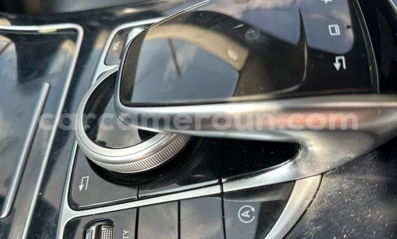 Sayi Na hannu Mercedes‒Benz C–Class Black Mota in Yaounde a Babban Kamaru Sayi Na hannu Mercedes‒Benz C–Class Black Mota in Yaounde a Babban Kamaru