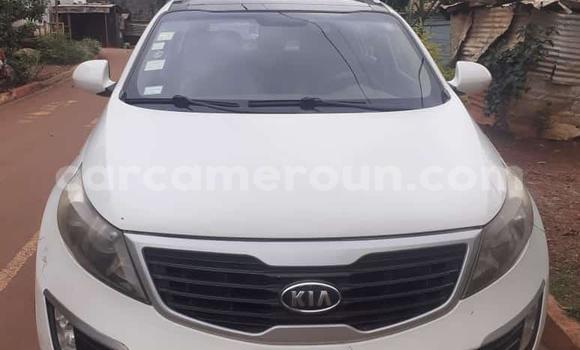 Sayi Na hannu Kia Sportage White Mota in Yaounde a Babban Kamaru Sayi Na hannu Kia Sportage White Mota in Yaounde a Babban Kamaru