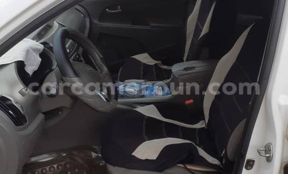 Sayi Na hannu Kia Sportage White Mota in Yaounde a Babban Kamaru Sayi Na hannu Kia Sportage White Mota in Yaounde a Babban Kamaru