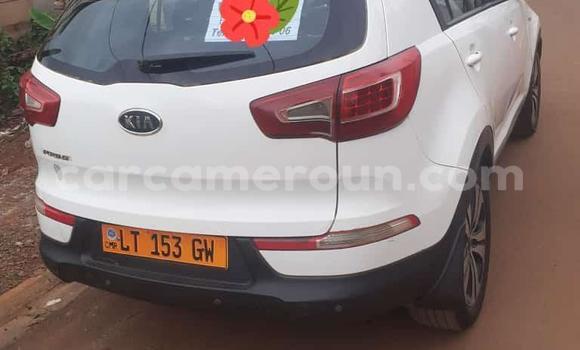 Sayi Na hannu Kia Sportage White Mota in Yaounde a Babban Kamaru Sayi Na hannu Kia Sportage White Mota in Yaounde a Babban Kamaru