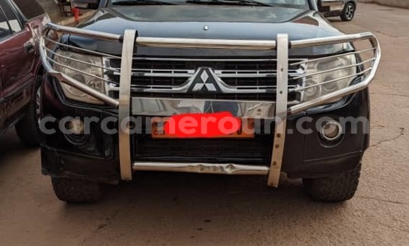 Sayi Na hannu Mitsubishi Pajero Black Mota in Yaounde a Babban Kamaru Sayi Na hannu Mitsubishi Pajero Black Mota in Yaounde a Babban Kamaru