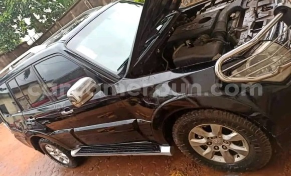 Sayi Na hannu Mitsubishi Pajero Black Mota in Yaounde a Babban Kamaru Sayi Na hannu Mitsubishi Pajero Black Mota in Yaounde a Babban Kamaru