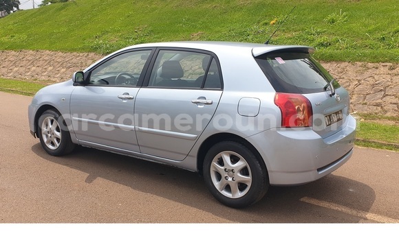 Acheter Occasion Voiture Toyota Runx Bleu à Yaoundé, Central Cameroon Acheter Occasion Voiture Toyota Runx Bleu à Yaoundé, Central Cameroon