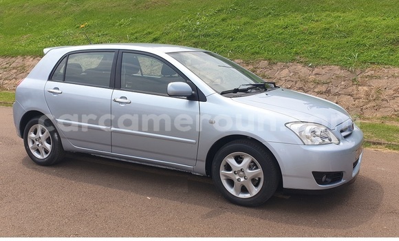 Acheter Occasion Voiture Toyota Runx Bleu à Yaoundé, Central Cameroon Acheter Occasion Voiture Toyota Runx Bleu à Yaoundé, Central Cameroon