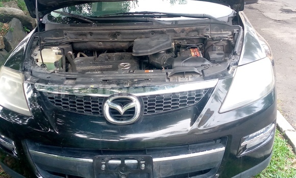 Sayi Na hannu Mazda CX-9 Black Mota in Douala a Ƙasar Kamaru