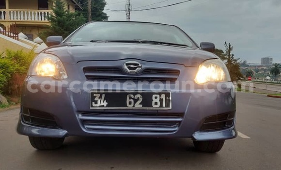 Sayi Na hannu Toyota Corolla Blue Mota in Yaounde a Babban Kamaru