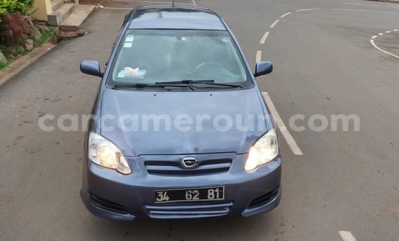 Sayi Na hannu Toyota Corolla Blue Mota in Yaounde a Babban Kamaru Sayi Na hannu Toyota Corolla Blue Mota in Yaounde a Babban Kamaru
