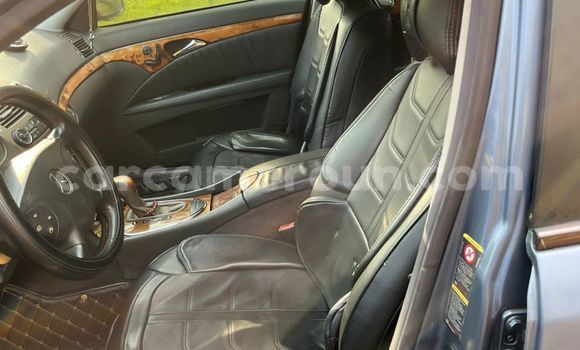 Buy Used Mercedes‒Benz E–Class Blue Car in Yaounde in Central Cameroon Buy Used Mercedes‒Benz E–Class Blue Car in Yaounde in Central Cameroon
