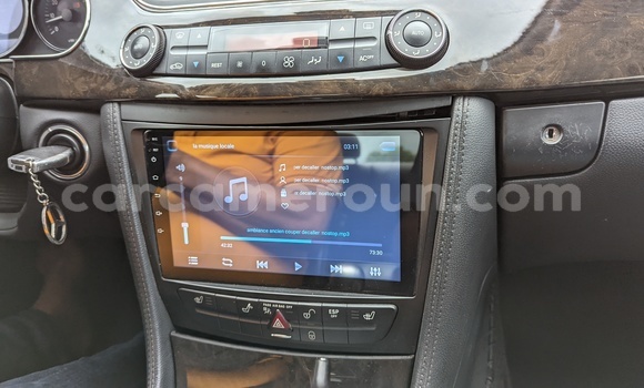 Acheter Occasion Voiture Mercedes‒Benz CLS–Class Blanc à Yaoundé, Central Cameroon Acheter Occasion Voiture Mercedes‒Benz CLS–Class Blanc à Yaoundé, Central Cameroon