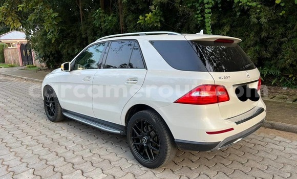 Acheter Occasion Voiture Mercedes‒Benz ML–Class Blanc à Yaoundé, Central Cameroon Acheter Occasion Voiture Mercedes‒Benz ML–Class Blanc à Yaoundé, Central Cameroon