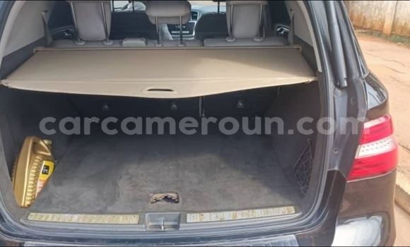 Acheter Occasion Voiture Mercedes‒Benz ML–Class Noir à Yaoundé, Central Cameroon Acheter Occasion Voiture Mercedes‒Benz ML–Class Noir à Yaoundé, Central Cameroon
