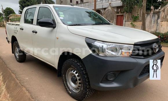 Acheter Occasion Voiture Toyota Hiluxe VIGO Blanc à Yaoundé, Central Cameroon Acheter Occasion Voiture Toyota Hiluxe VIGO Blanc à Yaoundé, Central Cameroon