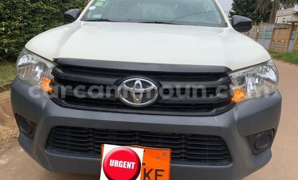 Acheter Occasion Voiture Toyota Hiluxe VIGO Blanc à Yaoundé, Central Cameroon Acheter Occasion Voiture Toyota Hiluxe VIGO Blanc à Yaoundé, Central Cameroon