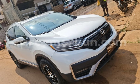 Buy Used Honda CR–V White Car in Yaounde in Central Cameroon