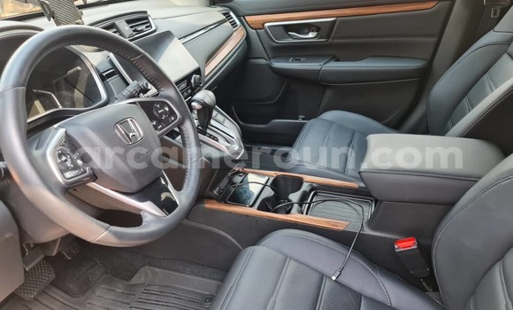 Buy Used Honda CR–V White Car in Yaounde in Central Cameroon Buy Used Honda CR–V White Car in Yaounde in Central Cameroon
