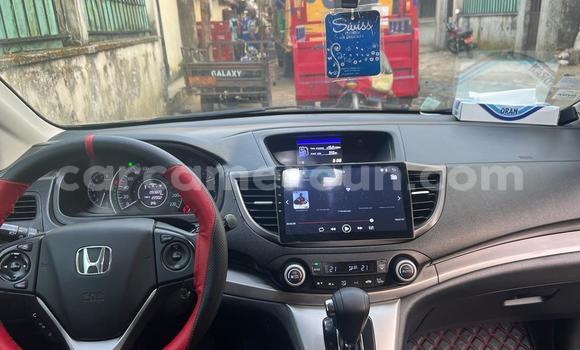 Sayi Na hannu Honda CR–V Azurfa Mota in Douala a Ƙasar Kamaru Sayi Na hannu Honda CR–V Azurfa Mota in Douala a Ƙasar Kamaru