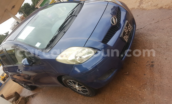 Acheter Occasion Voiture Toyota Yaris Bleu à Yaoundé, Central Cameroon