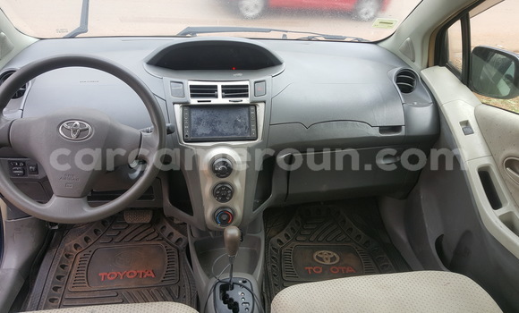 Acheter Occasion Voiture Toyota Yaris Bleu à Yaoundé, Central Cameroon Acheter Occasion Voiture Toyota Yaris Bleu à Yaoundé, Central Cameroon