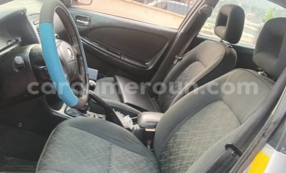 Sayi Na hannu Toyota Avensis Azurfa Mota in Yaounde a Babban Kamaru Sayi Na hannu Toyota Avensis Azurfa Mota in Yaounde a Babban Kamaru