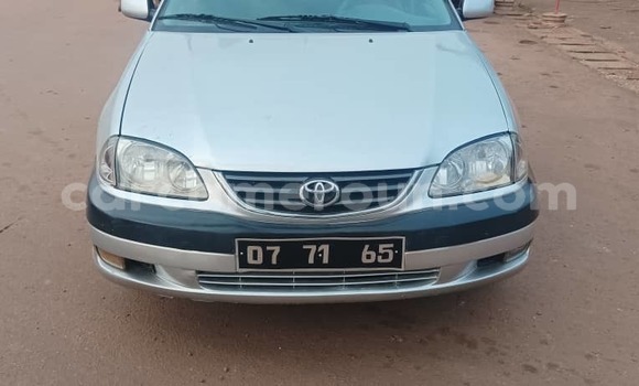 Sayi Na hannu Toyota Avensis Azurfa Mota in Yaounde a Babban Kamaru Sayi Na hannu Toyota Avensis Azurfa Mota in Yaounde a Babban Kamaru