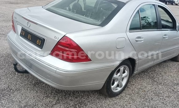 Acheter Occasion Voiture Mercedes-Benz C-Classe Gris à Yaoundé, Central Cameroon Acheter Occasion Voiture Mercedes-Benz C-Classe Gris à Yaoundé, Central Cameroon