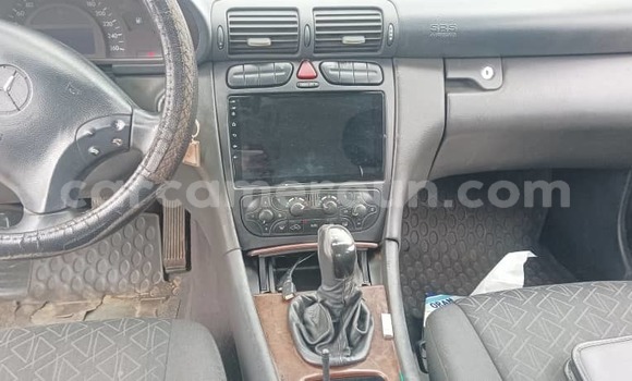 Acheter Occasion Voiture Mercedes-Benz C-Classe Gris à Yaoundé, Central Cameroon Acheter Occasion Voiture Mercedes-Benz C-Classe Gris à Yaoundé, Central Cameroon